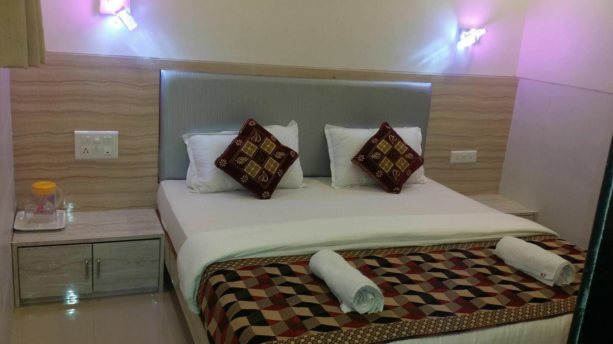 Kf Residency Hotel Mumbai Ngoại thất bức ảnh