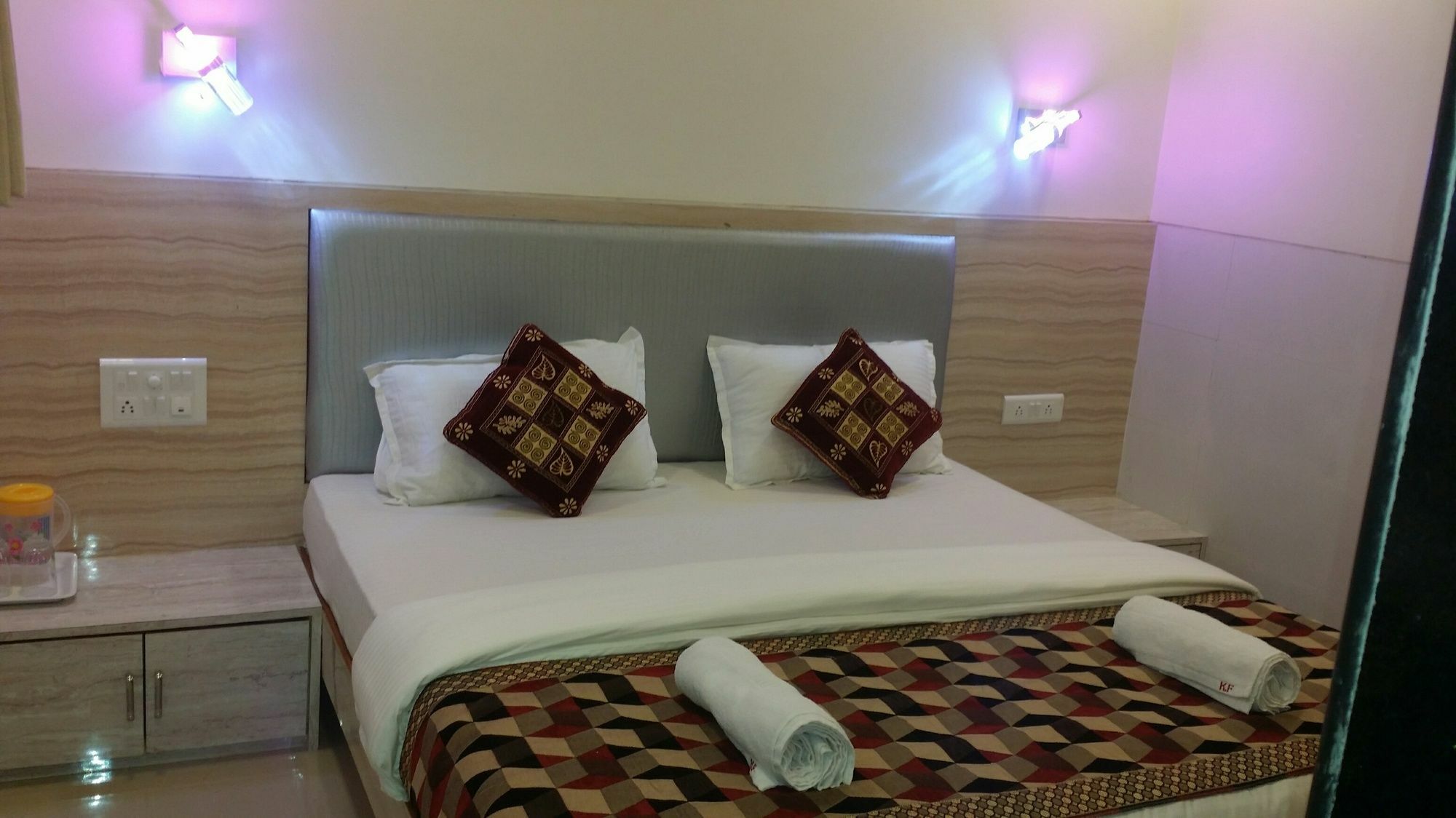 Kf Residency Hotel Mumbai Ngoại thất bức ảnh