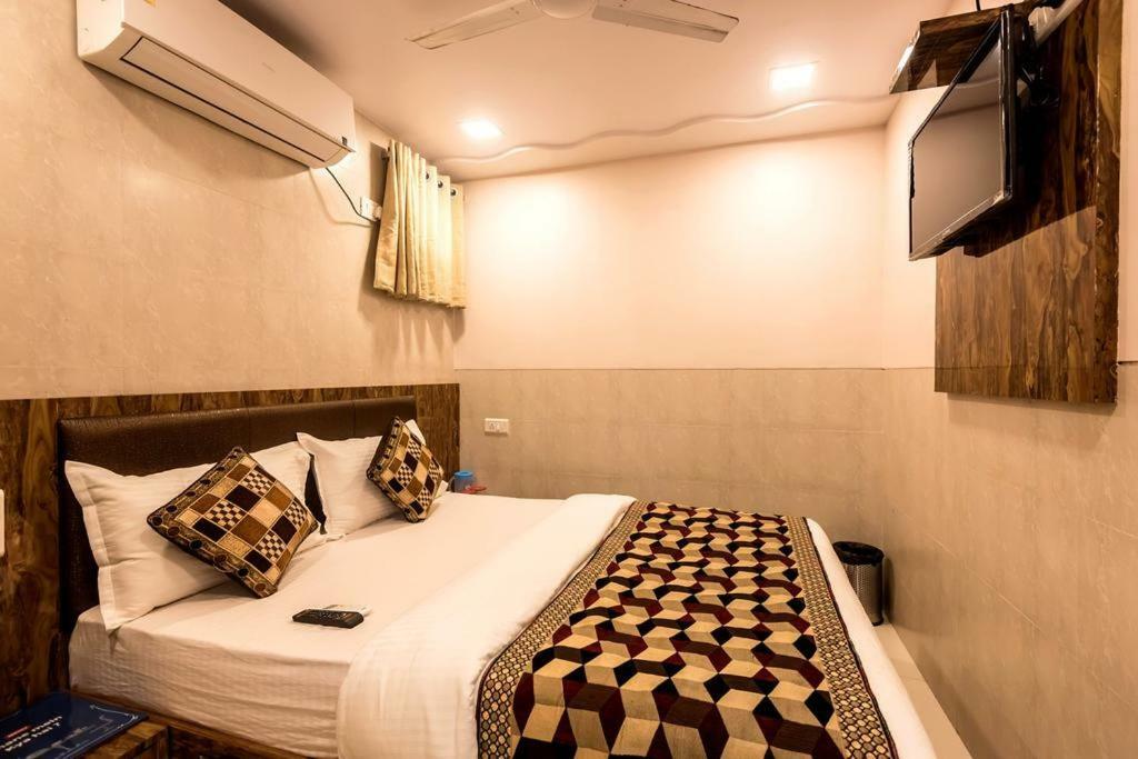 Kf Residency Hotel Mumbai Ngoại thất bức ảnh