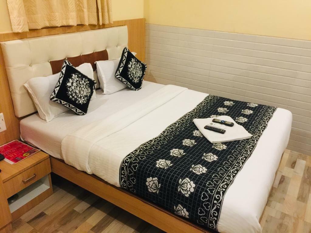 Kf Residency Hotel Mumbai Ngoại thất bức ảnh